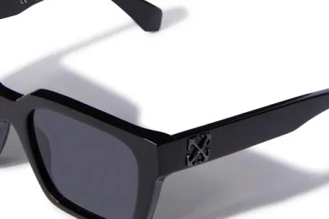 off-white106485c4